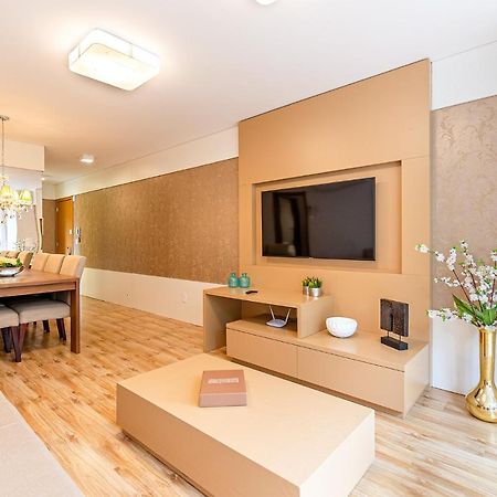 Rosa Apartamento Luxo No Centro Gramado Apartment Екстериор снимка