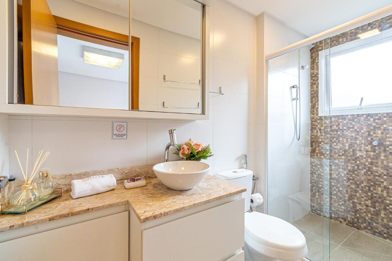 Rosa Apartamento Luxo No Centro Gramado Apartment Екстериор снимка
