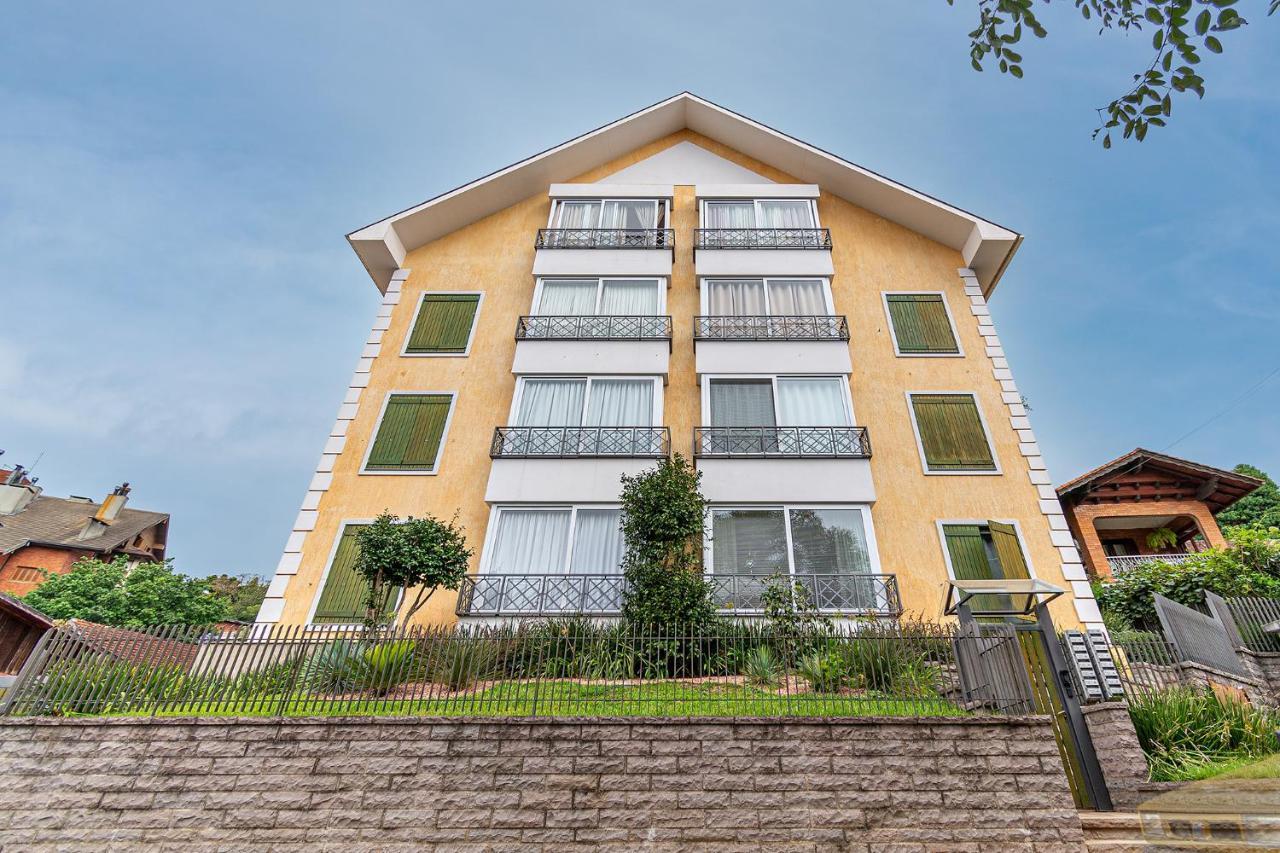 Rosa Apartamento Luxo No Centro Gramado Apartment Екстериор снимка